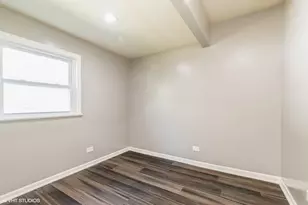 35611 N Grove Ave, Ingleside, IL 60041 - Photo 11