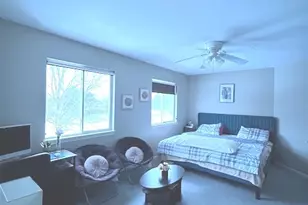 43 Augusta Dr, Streamwood, IL 60107 - Photo 17