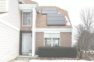 43 Augusta Dr, Streamwood, IL 60107 - Photo 3