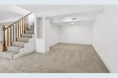 3009 E Oakland Avenue, Bloomington, IL 61704 - Photo 33