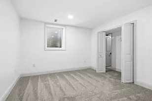 3009 E Oakland Ave, Bloomington, IL 61704 - Photo 31