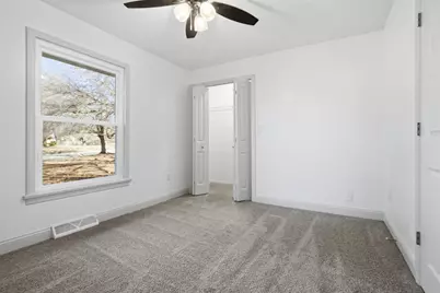 3009 E Oakland Avenue, Bloomington, IL 61704 - Photo 21