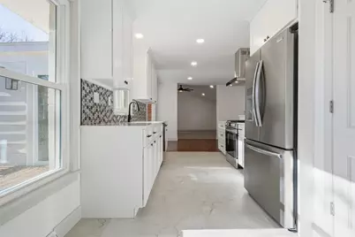 3009 E Oakland Avenue, Bloomington, IL 61704 - Photo 15