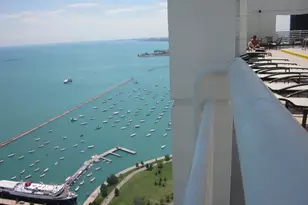 195 N Harbor Dr, Chicago, IL 60601 - Photo 39