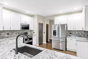 2660 Harnish Dr, Algonquin, IL 60102 - Photo 27