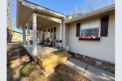 1154 N Franklin Street #1, Salem, IL 62881 - Photo 3