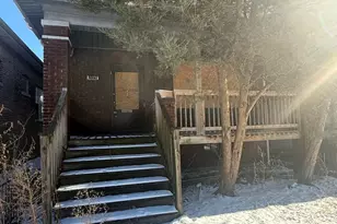 7927 S Colfax Ave, Chicago, IL 60617 - Photo 3