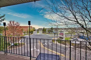 4901 Golf Rd, Skokie, IL 60077 - Photo 35