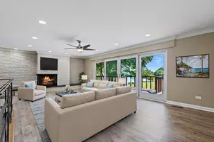 330 S Barrington Rd, Barrington, IL 60010 - Photo 7