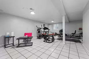 5319 Martha Ln, Oak Forest, IL 60452 - Photo 23