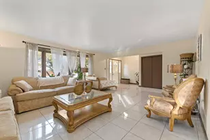 5319 Martha Ln, Oak Forest, IL 60452 - Photo 3