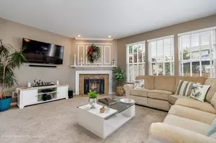 103 S Cranberry St, Bolingbrook, IL 60490 - Photo 5