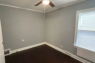 10549 S Eggleston Ave, Chicago, IL 60628 - Photo 13