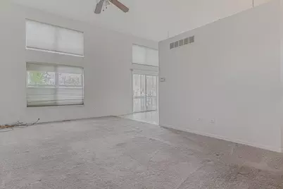 386 Gladstone Lane, Elgin, IL 60120 - Photo 5