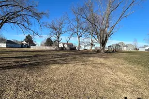 129 W Main St, Amboy, IL 61310 - Photo 33