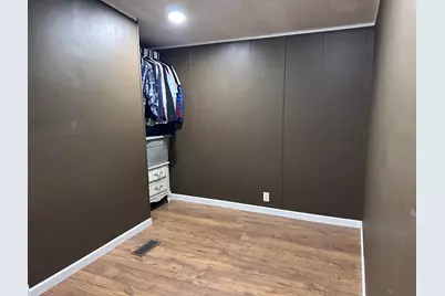 1021 Springdale Lane, Dekalb, IL 60115 - Photo 9