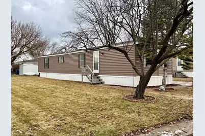 1021 Springdale Lane, Dekalb, IL 60115 - Photo 11
