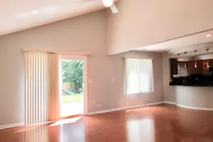 43 Buckingham Ln, Buffalo Grove, IL 60089 - Photo 3