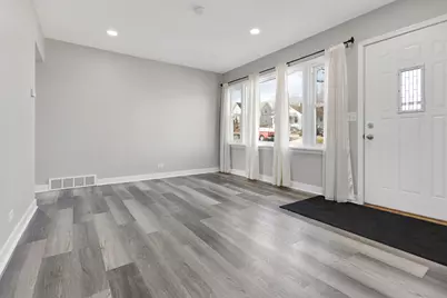 301 Mill Street, Elgin, IL 60123 - Photo 23