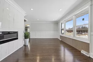 15554 South Park Ave, South Holland, IL 60473 - Photo 3