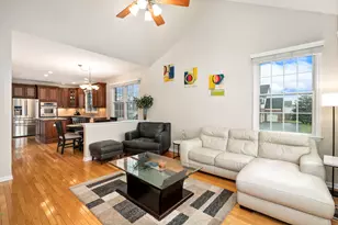 1 Open Pkwy N, Hawthorn Woods, IL 60047 - Photo 11