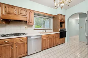 229 Country Club Rd, Chicago Heights, IL 60411 - Photo 11