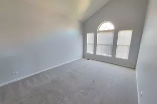 609 Prestwick Ln, Wheeling, IL 60090 - Photo 5