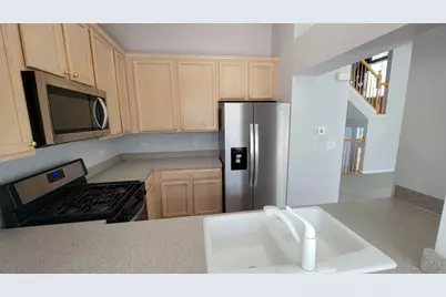 609 Prestwick Lane, Wheeling, IL 60090 - Photo 3