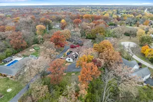 15160 W Oak Spring Rd, Libertyville, IL 60048 - Photo 5