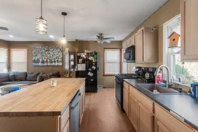 300 E Warren Street, Leroy, IL 61752 - Photo 9