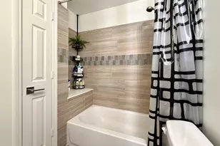 2350 County Farm Ln, Schaumburg, IL 60194 - Photo 17