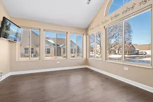 18258 Murphy Cir, Tinley Park, IL 60487 - Photo 9