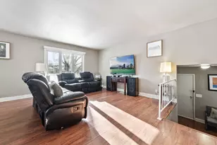 727 Lacy Ave, Streamwood, IL 60107 - Photo 5