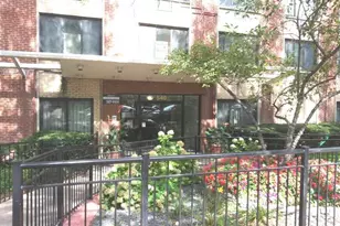 540 W Roscoe St, Chicago, IL 60657 - Photo 1