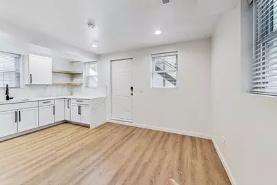 2002 W Coulter Street #G, Chicago, IL 60608 - Photo 9