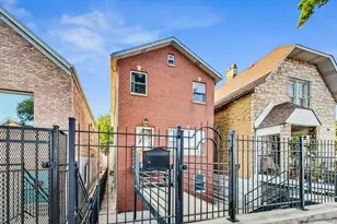 2002 W Coulter St, Chicago, IL 60608 - Photo 3