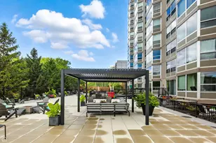 720 W Gordon Terrace, Chicago, IL 60613 - Photo 27