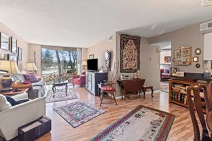 509 Aurora Ave, Naperville, IL 60540 - Photo 7