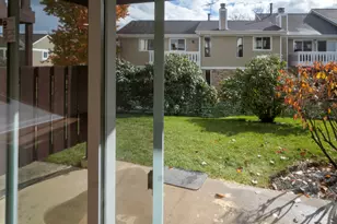 25 Illinois Ave, Schaumburg, IL 60193 - Photo 31