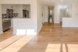 25 Illinois Ave, Schaumburg, IL 60193 - Photo 7