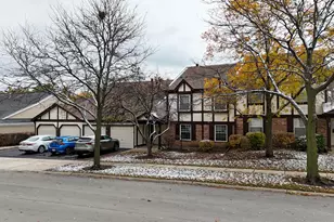 25 Illinois Ave, Schaumburg, IL 60193 - Photo 1