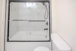 25 Illinois Ave, Schaumburg, IL 60193 - Photo 23