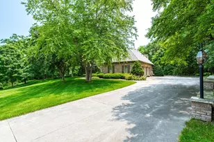 29 Timber Ridge Dr, Coal Valley, IL 61240 - Photo 7