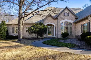 29 Timber Ridge Dr, Coal Valley, IL 61240 - Photo 3