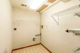 446 Galahad Rd, Bolingbrook, IL 60440 - Photo 11