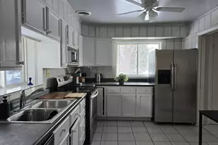 7014 N Kilbourn Ave, Lincolnwood, IL 60712 - Photo 5