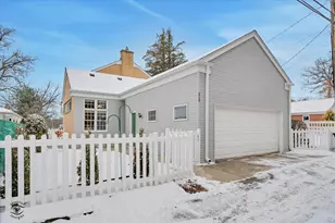 2728 W 107th St, Chicago, IL 60655 - Photo 45