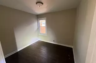 8917 S Elizabeth St, Chicago, IL 60620 - Photo 5