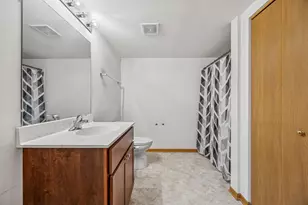 14925 Whipple Ave, Markham, IL 60428 - Photo 11