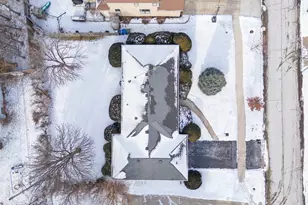 661 Willow Rd, Naperville, IL 60540 - Photo 17